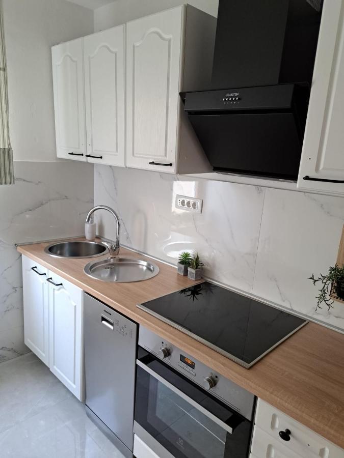 Ocean Apartman Jesenice  Luaran gambar